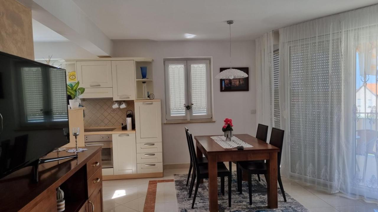 Appartement Sunny Maj Poreč Exterior foto